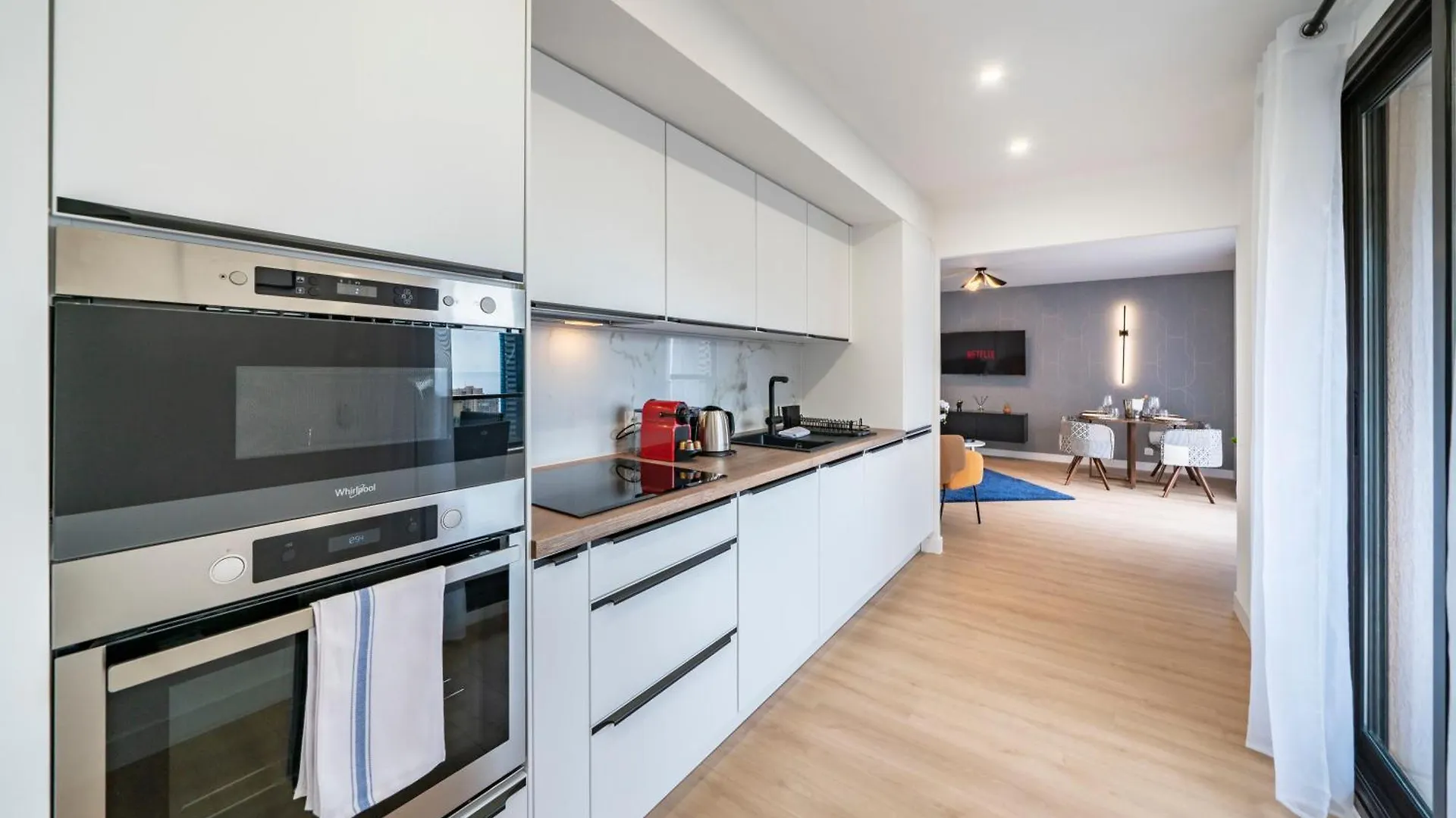 5mn Monaco - Vue mer - Parking - Piscine - BB Apartment Beausoleil
