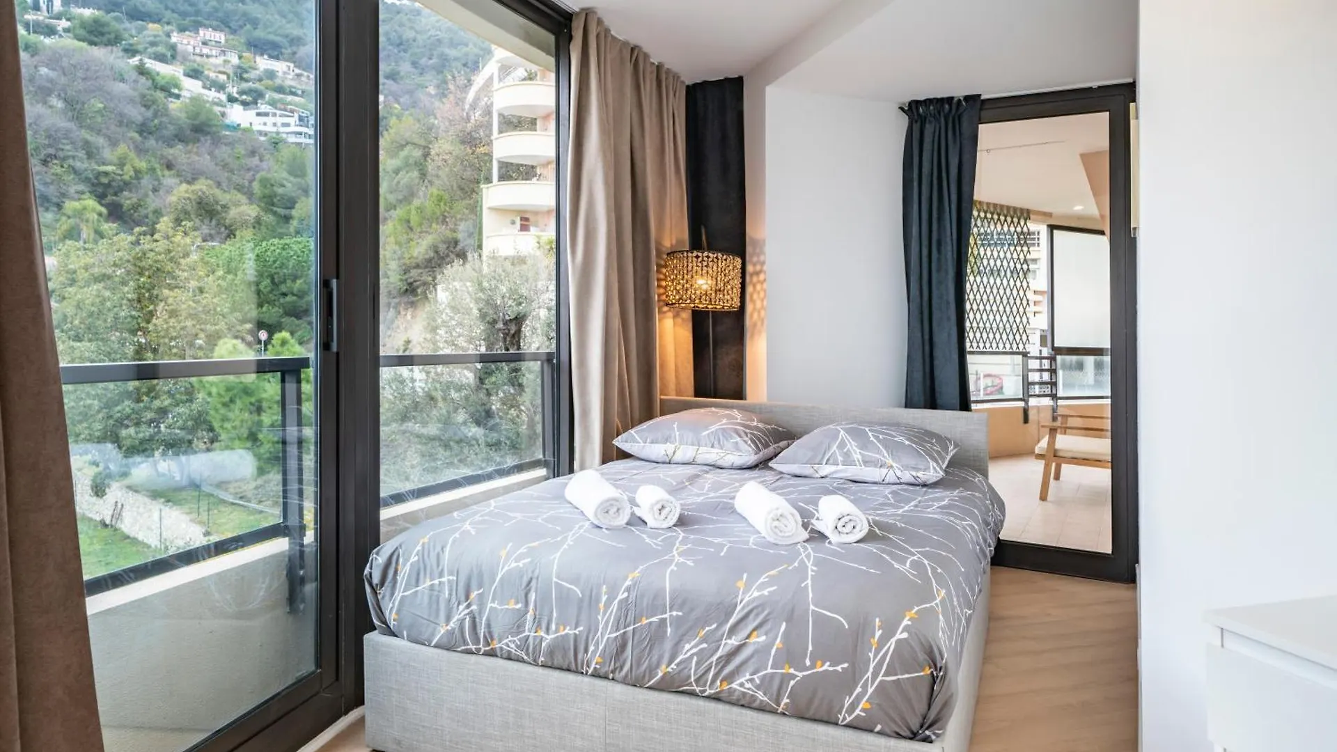 5mn Monaco - Vue mer - Parking - Piscine - BB Apartment Beausoleil